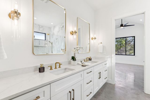 300 Deer DR, Sunrise Beach Village, TX 78643