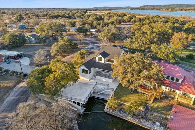 300 Deer DR, Sunrise Beach Village, TX 78643