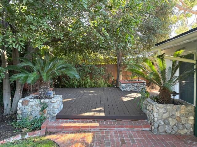 1920 N Altadena Drive, Pasadena, CA 91107