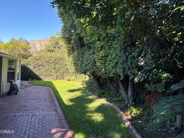 1920 N Altadena Drive, Pasadena, CA 91107