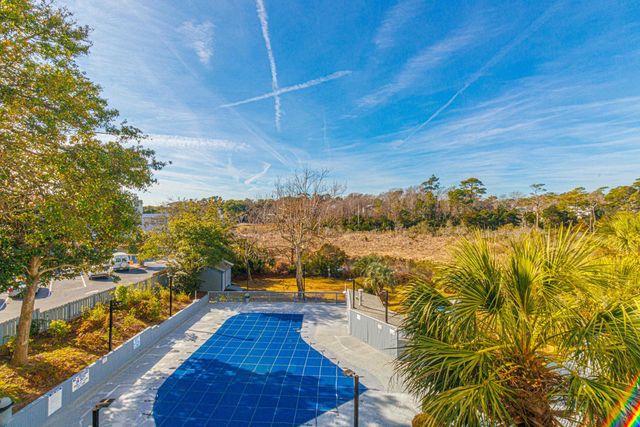 311 69th Ave N Apt 302, Myrtle Beach, SC 29572