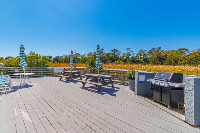 311 69th Ave N Apt 302, Myrtle Beach, SC 29572