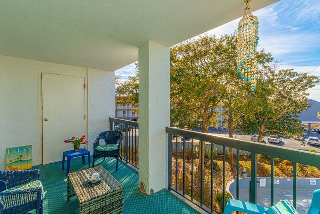 311 69th Ave N Apt 302, Myrtle Beach, SC 29572