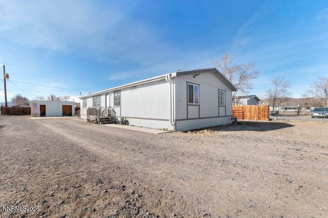 2575 Tonopah Street, Silver Springs, NV 89429