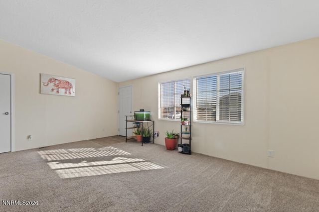 2575 Tonopah Street, Silver Springs, NV 89429