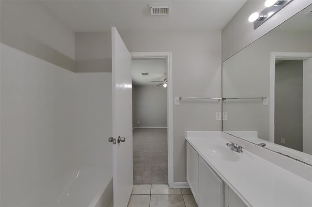 8707 Texas Acorn Avenue, Houston, TX 77078
