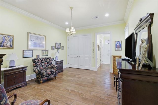 4510 Five Oaks Drive, Lake Charles, LA 70605