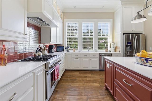 4510 Five Oaks Drive, Lake Charles, LA 70605