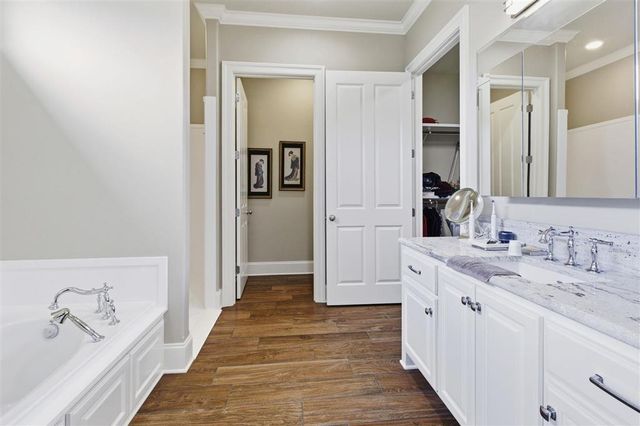 4510 Five Oaks Drive, Lake Charles, LA 70605