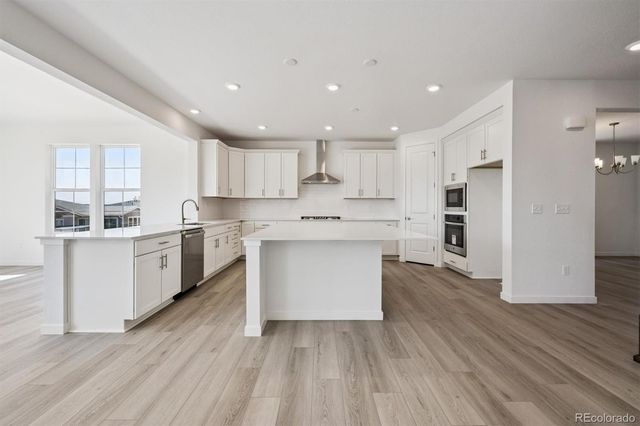 25040 E 42nd Avenue, Aurora, CO 80019