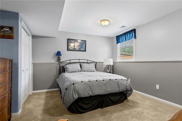1202 Aspen Drive, Smithville, MO 64089