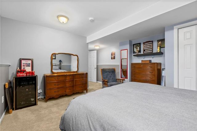 1202 Aspen Drive, Smithville, MO 64089