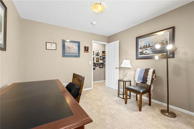 1202 Aspen Drive, Smithville, MO 64089