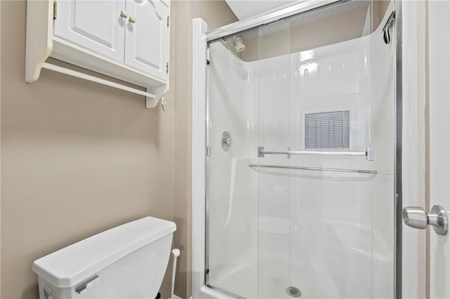 1202 Aspen Drive, Smithville, MO 64089
