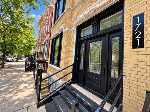 1721 W Pierce Avenue 2, Chicago, IL 60622