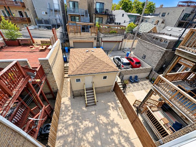 1721 W Pierce Avenue 2, Chicago, IL 60622