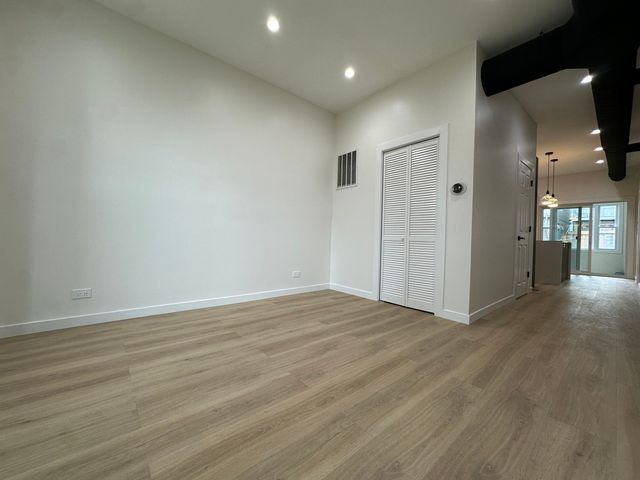 1721 W Pierce Avenue 2, Chicago, IL 60622