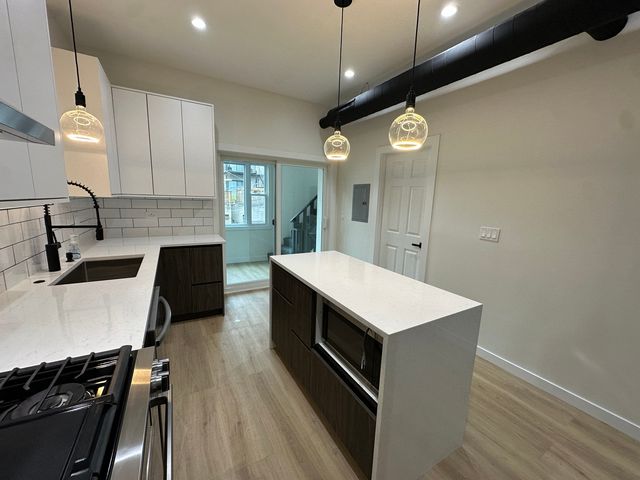 1721 W Pierce Avenue 2, Chicago, IL 60622