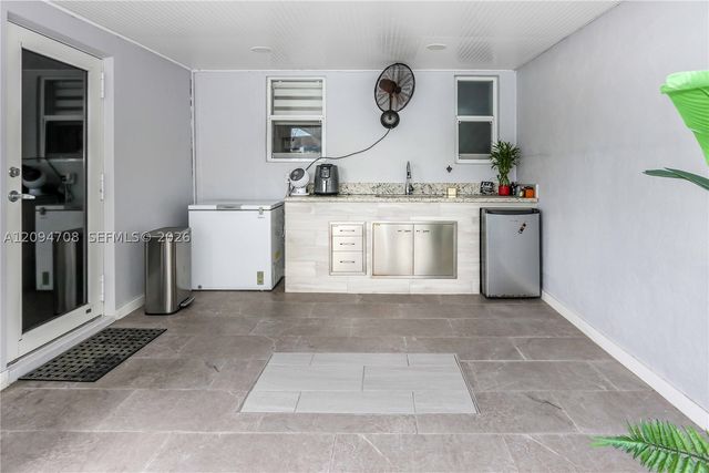 7280 SW 13th St, Miami, FL 33144