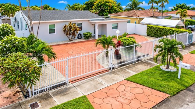 7280 SW 13th St, Miami, FL 33144