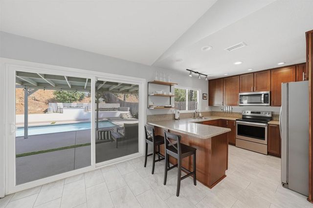 12627 Benavente Way, San Diego, CA 92129