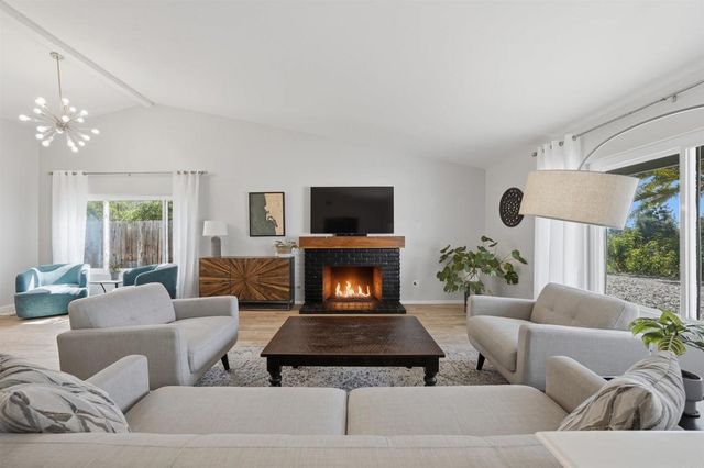 12627 Benavente Way, San Diego, CA 92129