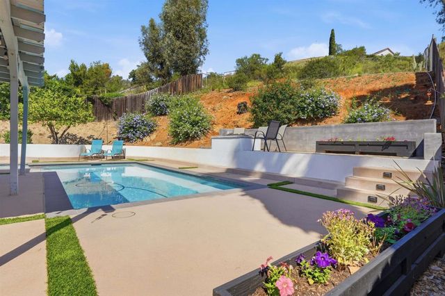 12627 Benavente Way, San Diego, CA 92129