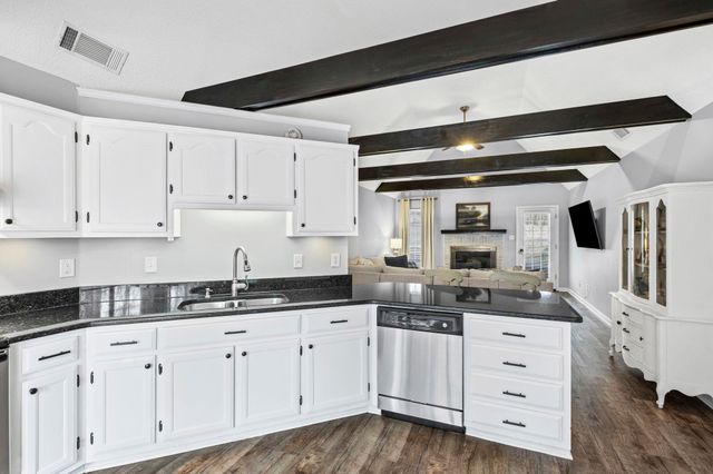 65 FLEMING AVE, Atoka, TN 38004