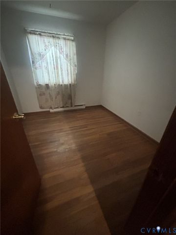 1464 Robindale Rd, North Chesterfield, VA 23235