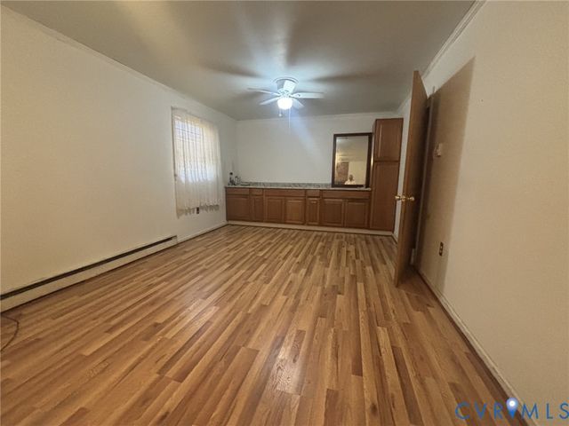 1464 Robindale Rd, North Chesterfield, VA 23235