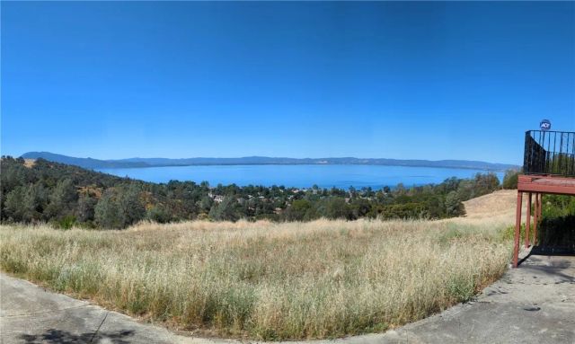 4175 Ferrand Road, Lucerne, CA 95458