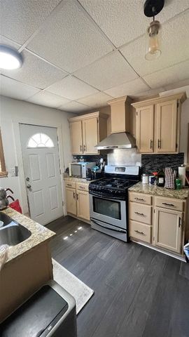 457 E 24TH Street, Erie, PA 16503