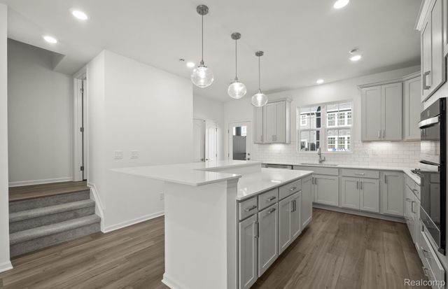 396 N Sydney Court, Plymouth, MI 48170