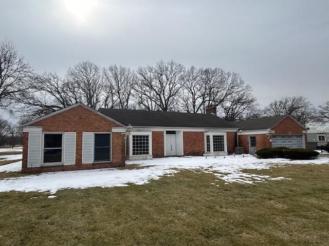 2001 W 64th Place, Merrillville, IN 46410