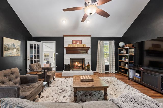 1508 Creekstone Dr, Columbia, TN 38401