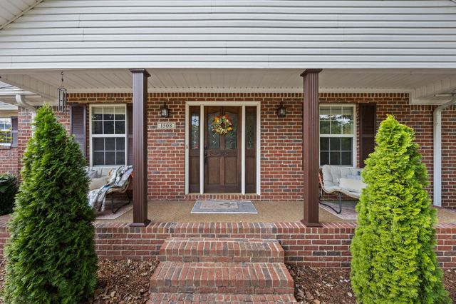 1508 Creekstone Dr, Columbia, TN 38401