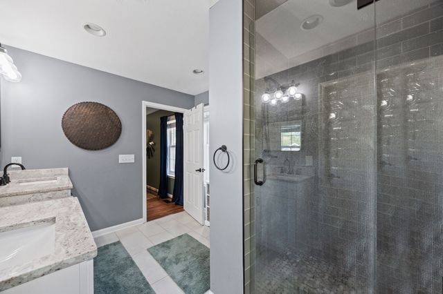 1508 Creekstone Dr, Columbia, TN 38401