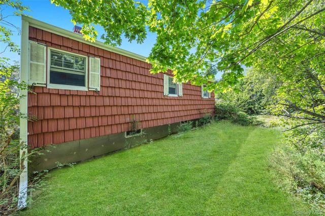 3 Victor Avenue, Selden, NY 11784