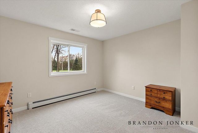 9095 76th Street, Alto, MI 49302