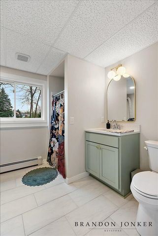 9095 76th Street, Alto, MI 49302
