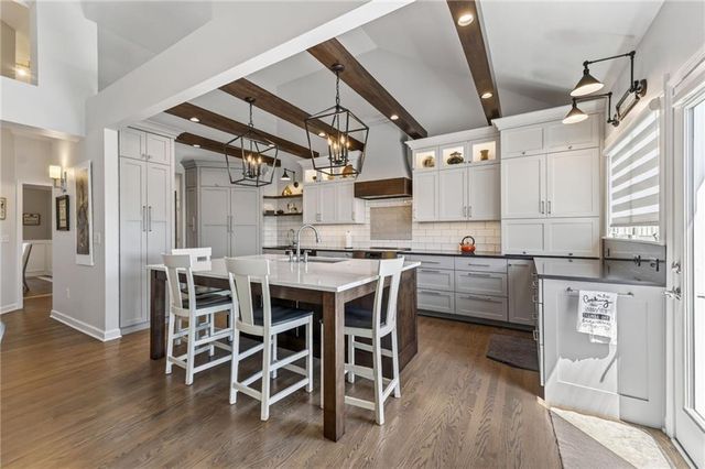 19255 Lane Tree Drive, Platte City, MO 64079