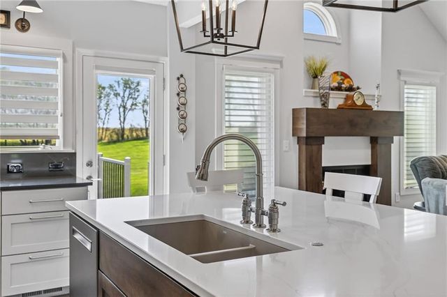 19255 Lane Tree Drive, Platte City, MO 64079