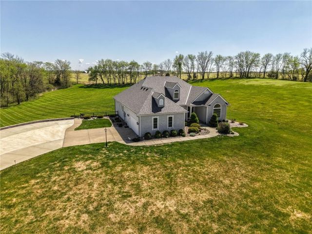 19255 Lane Tree Drive, Platte City, MO 64079