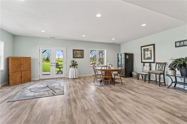 19255 Lane Tree Drive, Platte City, MO 64079
