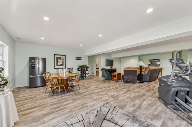 19255 Lane Tree Drive, Platte City, MO 64079
