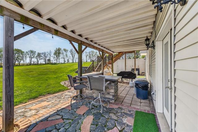 19255 Lane Tree Drive, Platte City, MO 64079