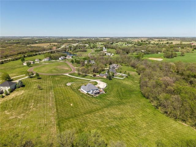 19255 Lane Tree Drive, Platte City, MO 64079