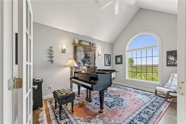 19255 Lane Tree Drive, Platte City, MO 64079