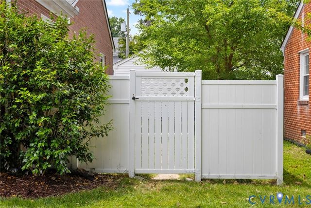 4707 Cutshaw Ave, Richmond, VA 23230