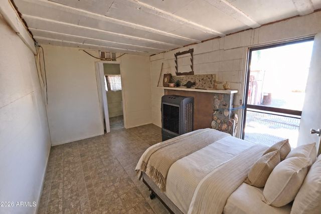 32848 N CENTER Street, Wittmann, AZ 85361
